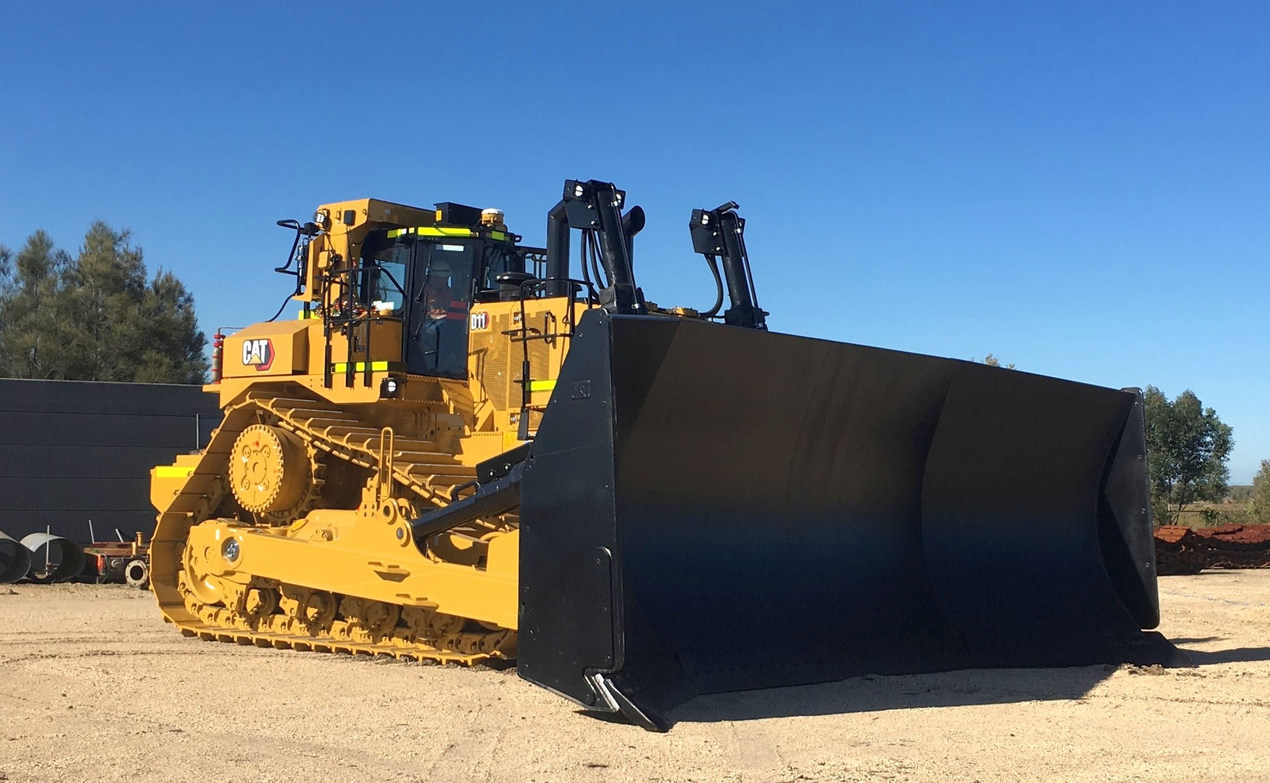 CAT D11 Coal Blade dozer. Scale 1:24