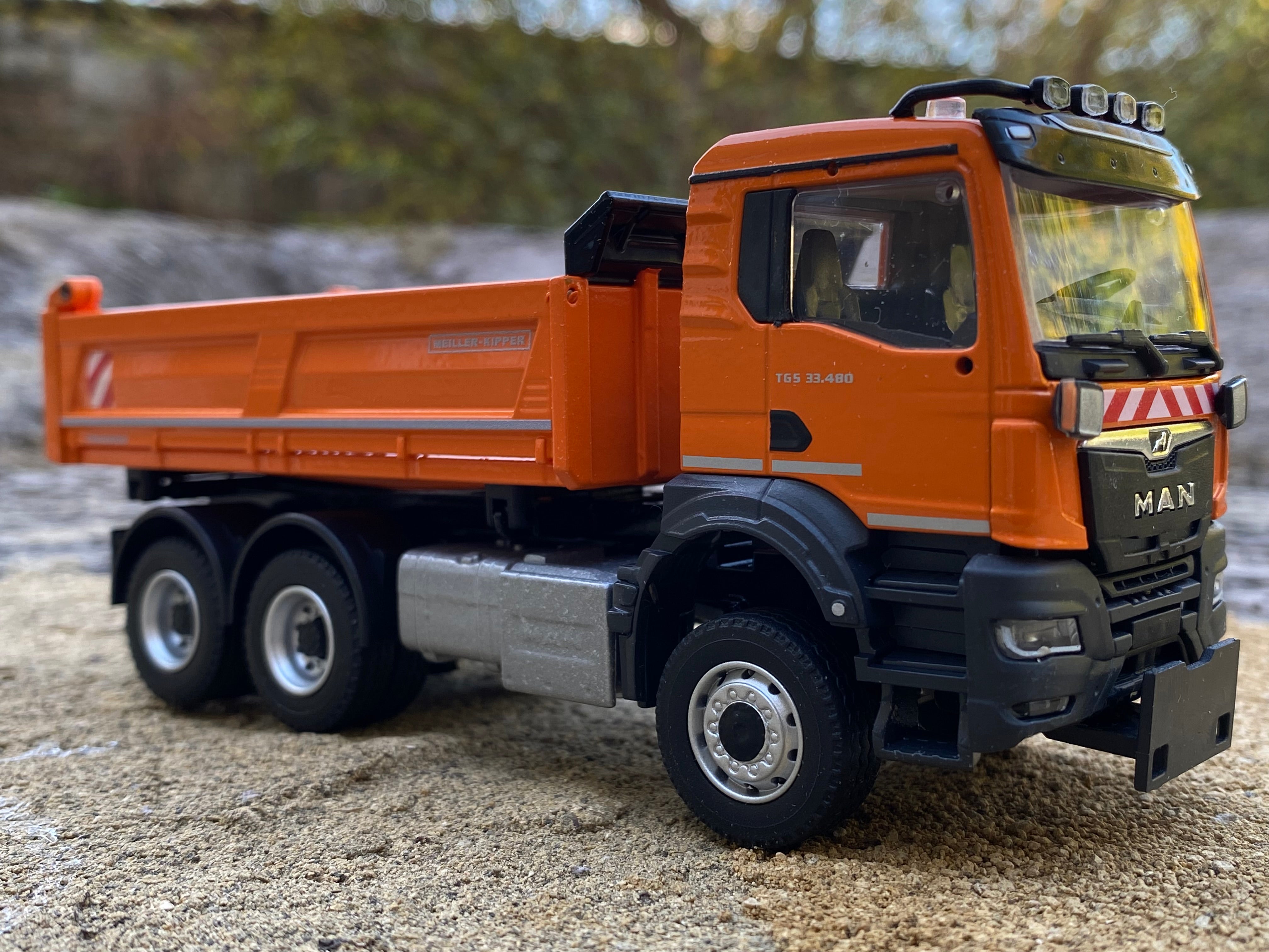 MAN TGS NN 3 AXLE TIPPER. 1:50 SCALE